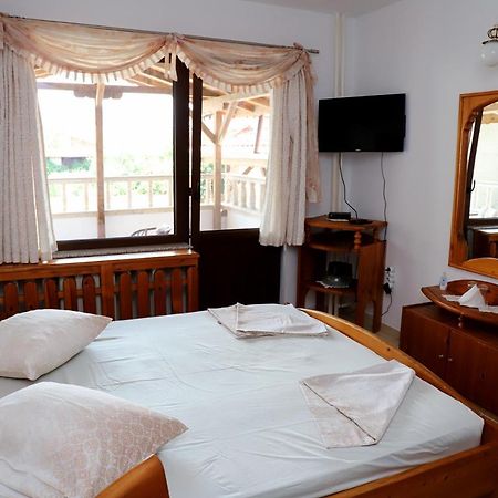 Hotel Mishel Kocherinovo ภายนอก รูปภาพ