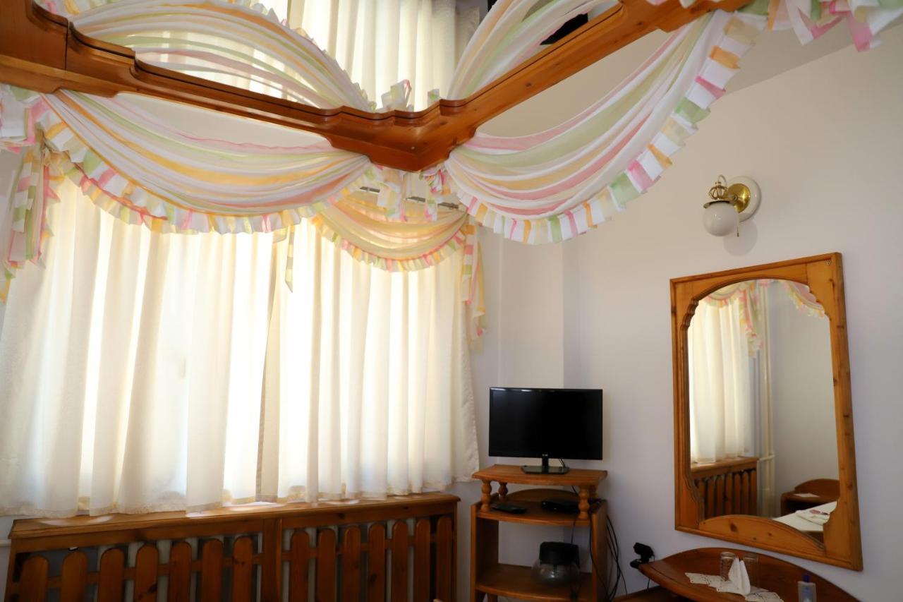 Hotel Mishel Kocherinovo ภายนอก รูปภาพ
