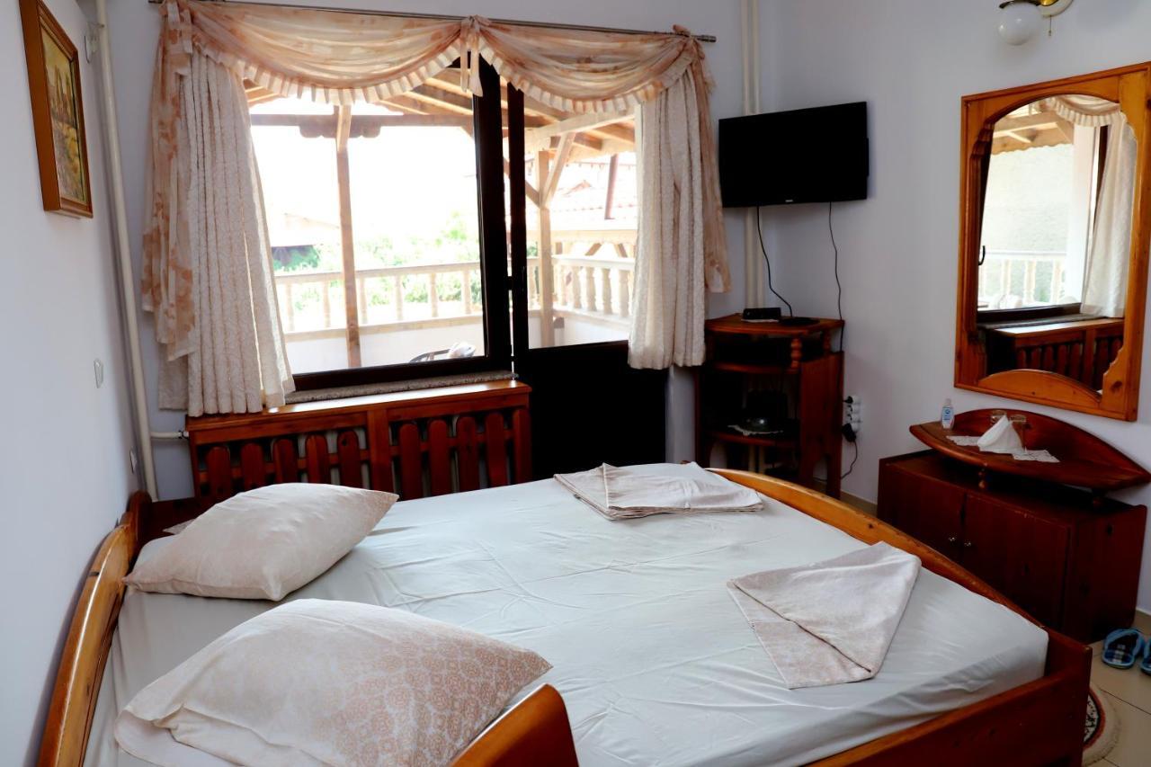 Hotel Mishel Kocherinovo ภายนอก รูปภาพ