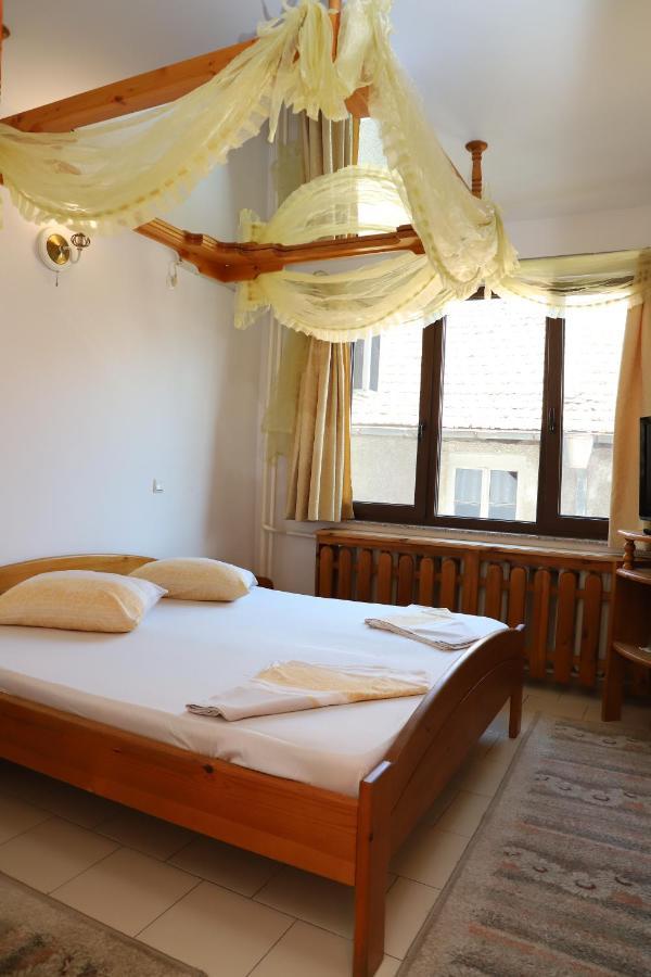 Hotel Mishel Kocherinovo ภายนอก รูปภาพ