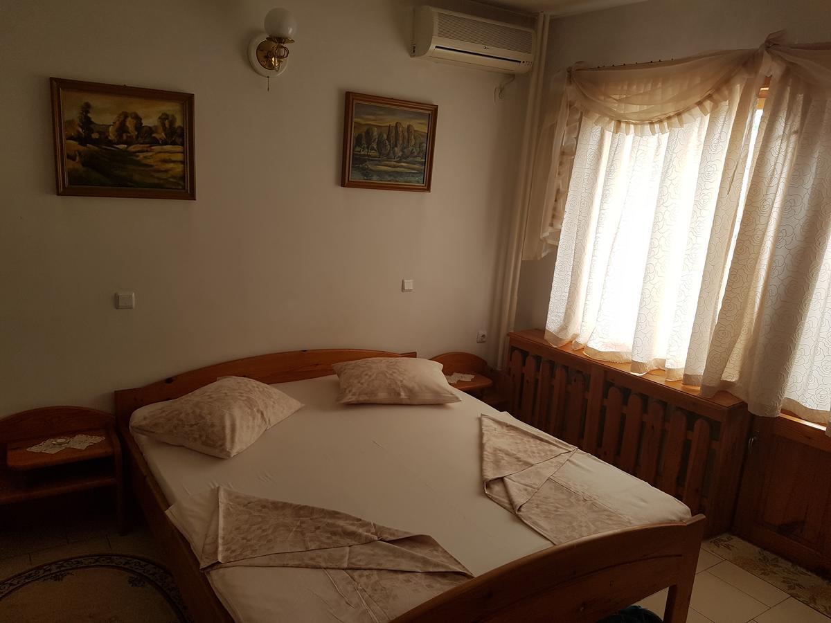 Hotel Mishel Kocherinovo ภายนอก รูปภาพ